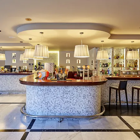 Anabel Hotel 4*
